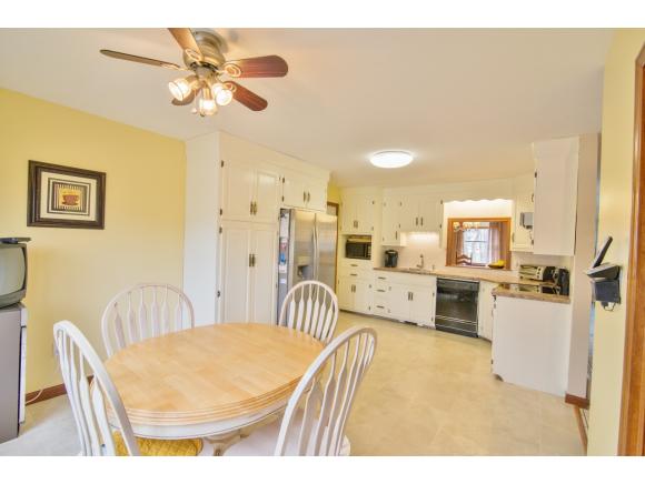9 Rocking Chair Lane Atkinson, NH 03811 - Photo 4 of 26 Gallery Image 4
