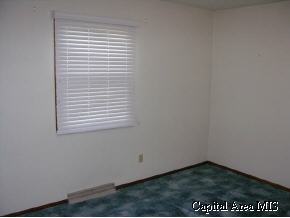 2525 Arrowhead Drive Springfield, IL 62702 - Photo 7 of 9