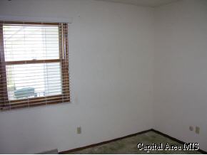 2525 Arrowhead Drive Springfield, IL 62702 - Photo 8 of 9
