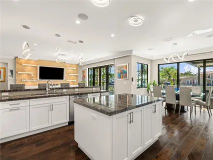 $2,975,000 | 2512 Southeast 9th Street, Pompano Beach, FL 33062