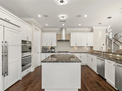 $2,975,000 | 2512 Southeast 9th Street, Pompano Beach, FL 33062