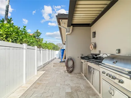 $2,975,000 | 2512 Southeast 9th Street, Pompano Beach, FL 33062