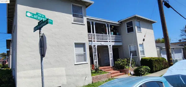 $1,900 | 220 Lafayette Avenue, Unit 2, San Leandro, CA 94577