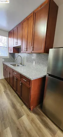 $1,900 | 220 Lafayette Avenue, Unit 2, San Leandro, CA 94577