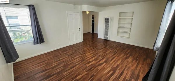 $1,900 | 220 Lafayette Avenue, Unit 2, San Leandro, CA 94577