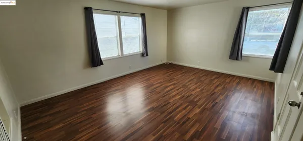 $1,900 | 220 Lafayette Avenue, Unit 2, San Leandro, CA 94577