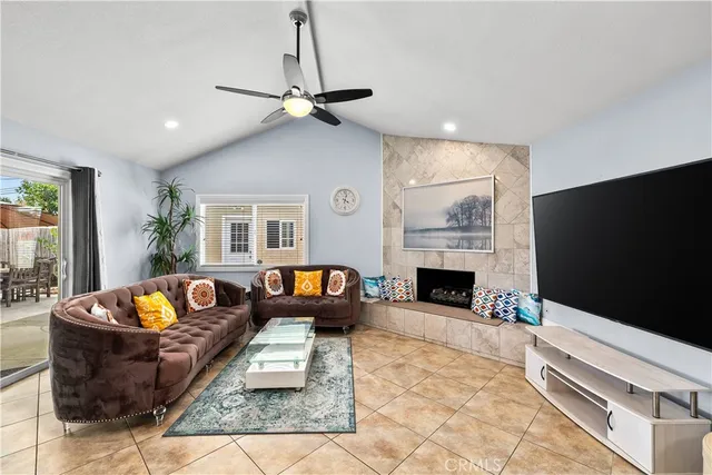 $4,200 | 6165 Autry Avenue, Lakewood, CA 90712