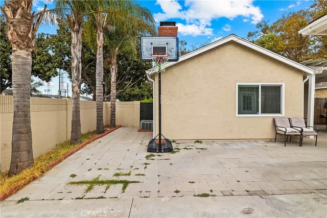 $4,200 | 6165 Autry Avenue, Lakewood, CA 90712