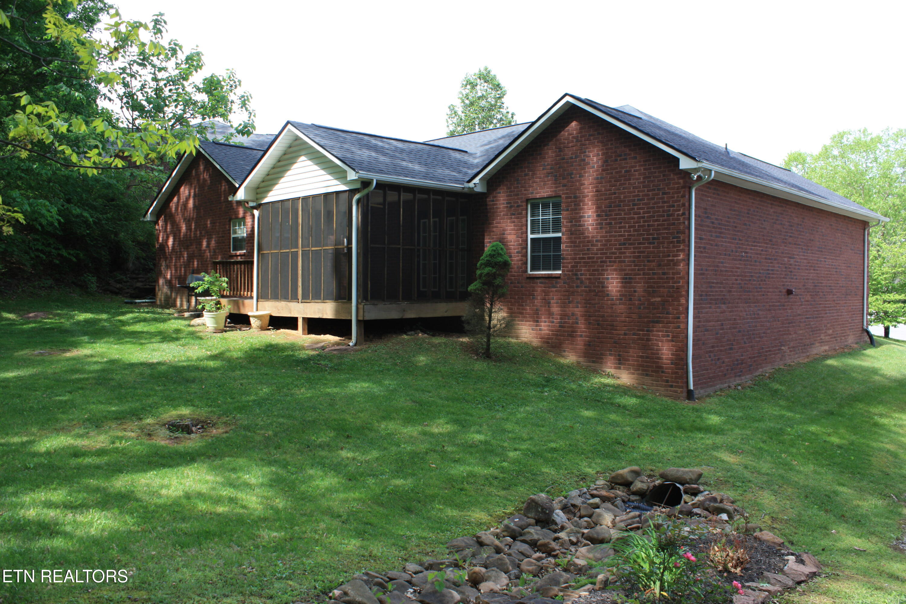 6912 Ghiradelli Road Knoxville, TN 37918 - Photo 5 of 30 IMG_2921