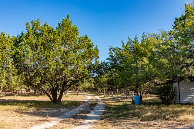 $950,000 | 2844 Bear Springs Road, Pipe Creek, TX 78063