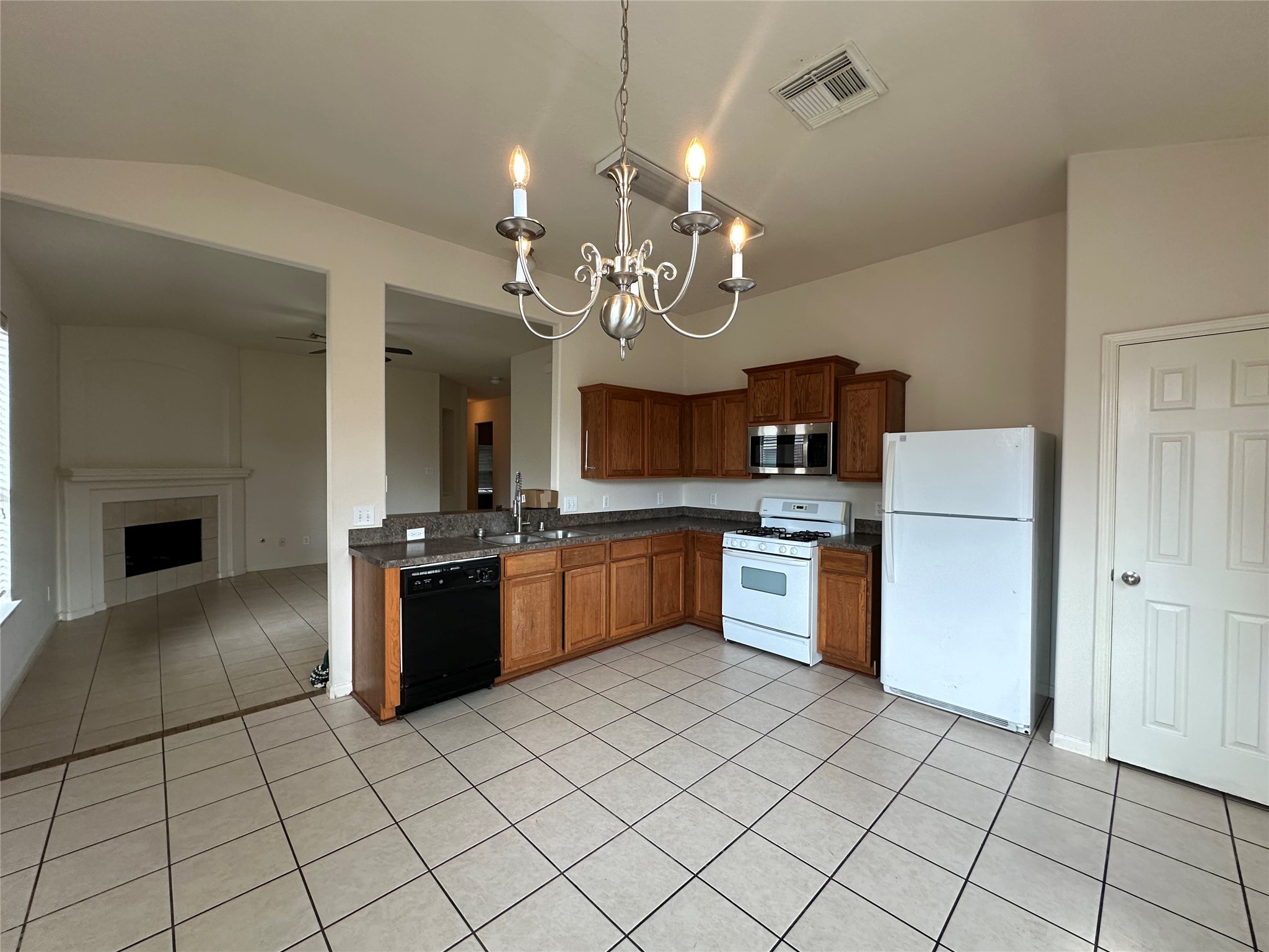 14611 Becurtesy Court Cypress, TX 77429 - Photo 5 of 16