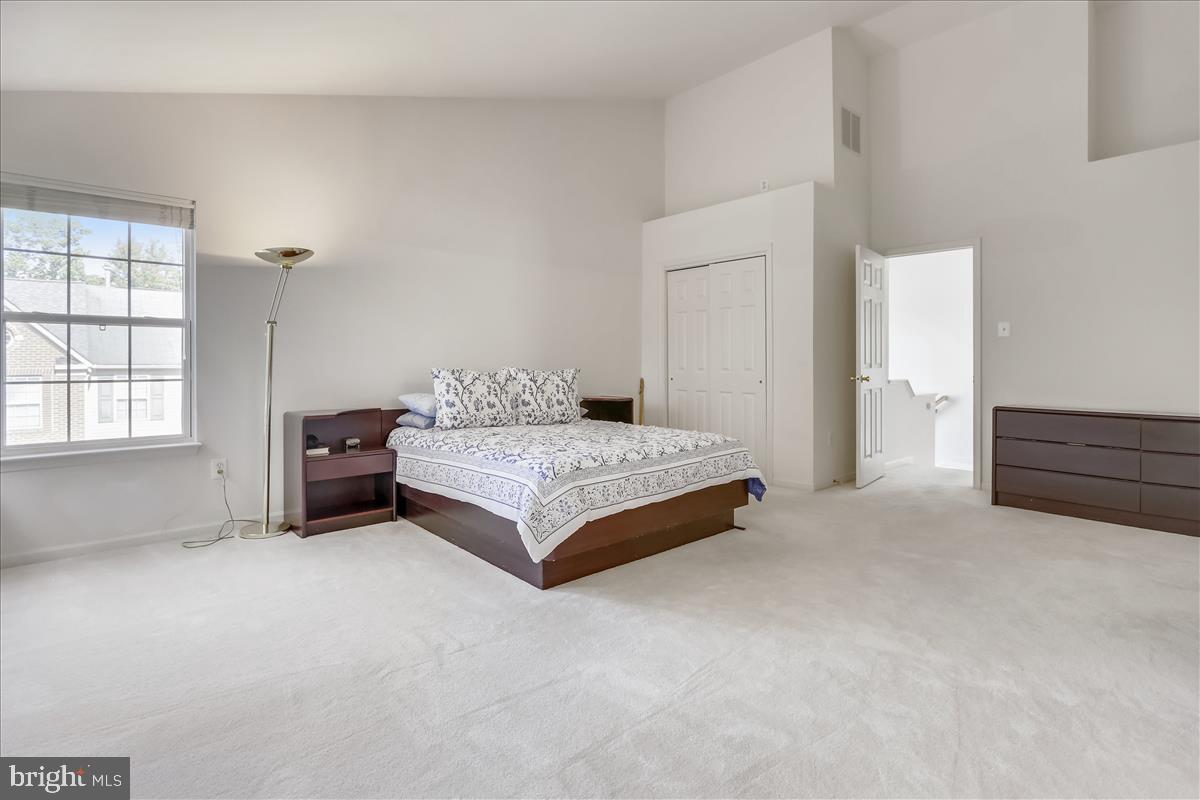 2908 St Helen Circle Silver Spring, MD 20906 - Photo 14 of 40 Light filled and roomy!