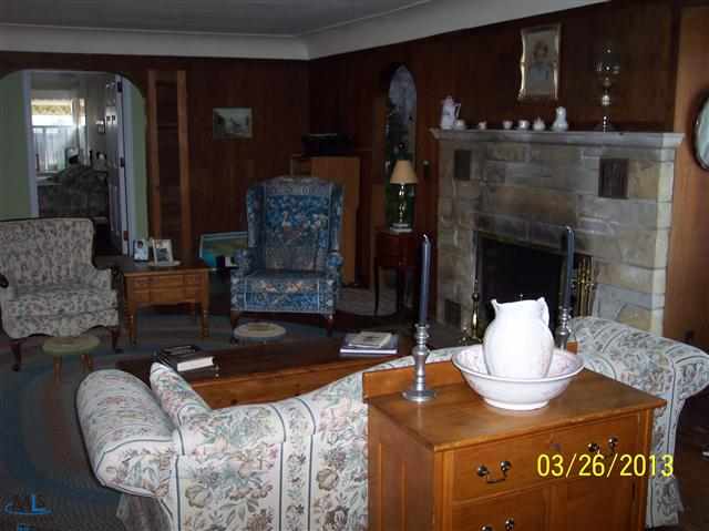 64 Riverside Drive Mount Clemens, MI 48043 - Photo 18 of 29 31172722-17.JPG