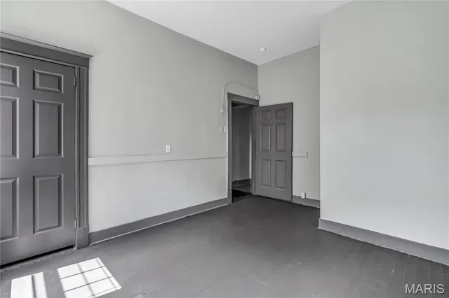 $224,000 | 214 West Steins Street, St. Louis, MO 63111