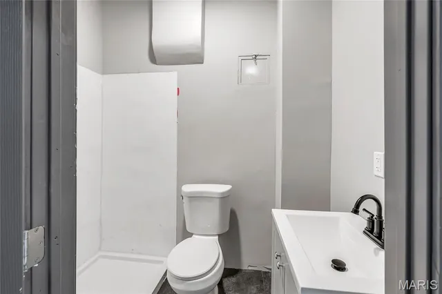 $224,000 | 214 West Steins Street, St. Louis, MO 63111