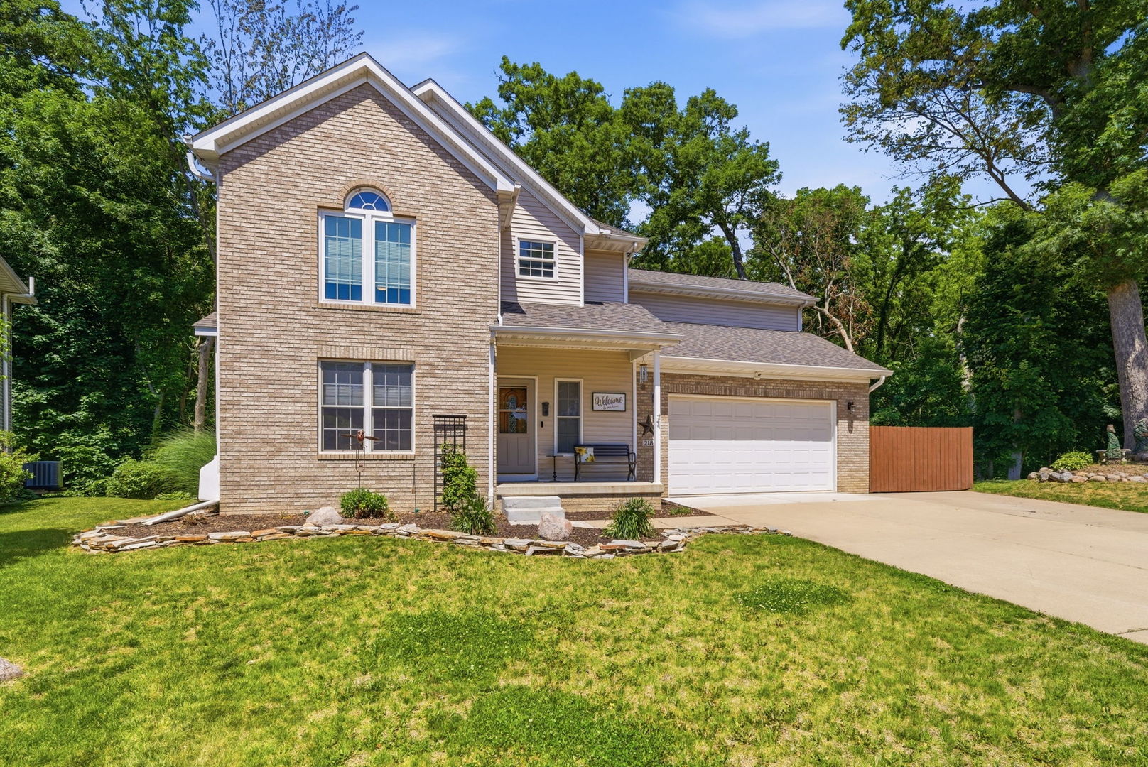 218 8th Avenue Hampton, IL 61256 - Photo 2 of 32