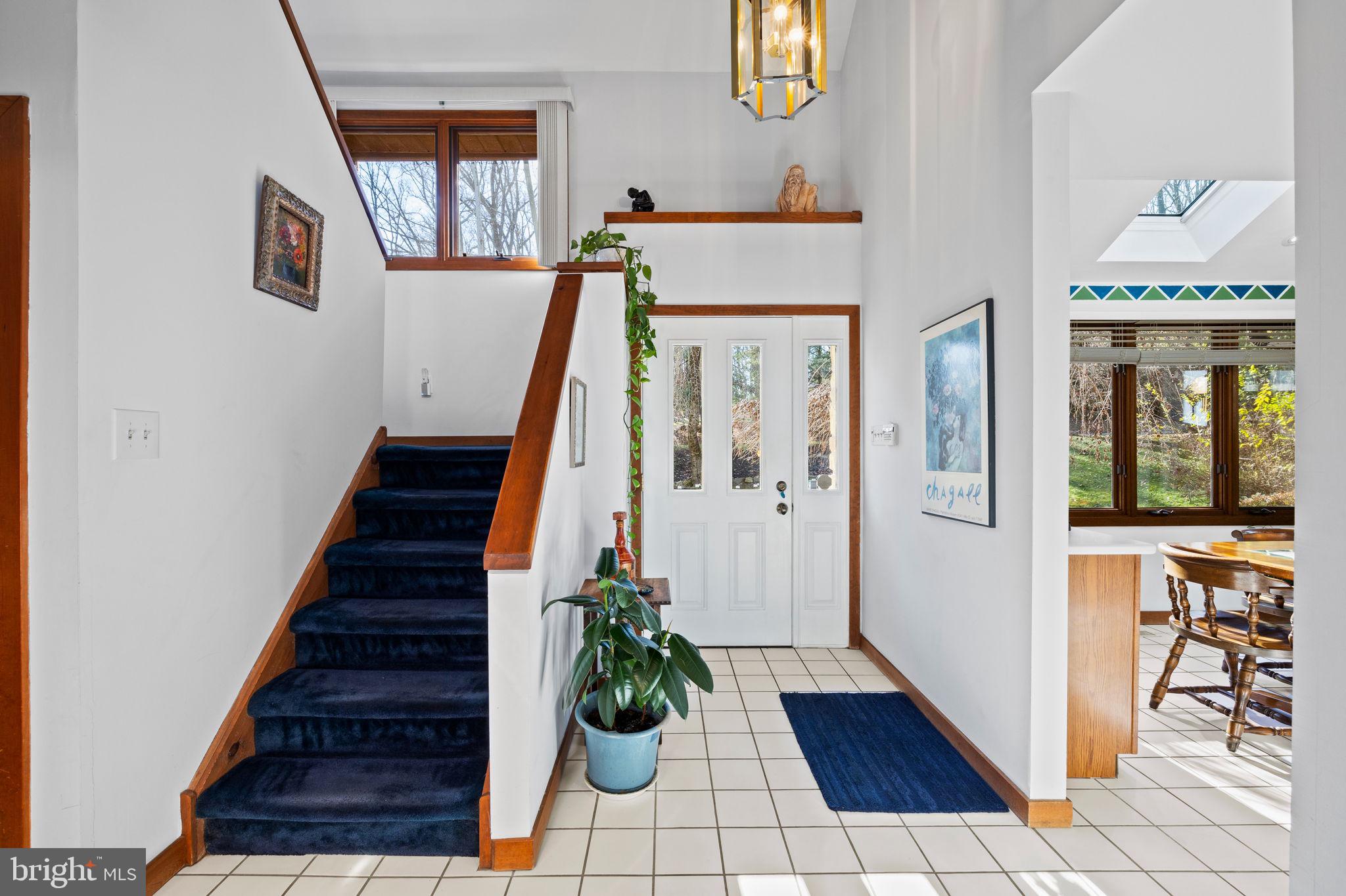 635 Harts Ridge Road Conshohocken, PA 19428 - Photo 5 of 55