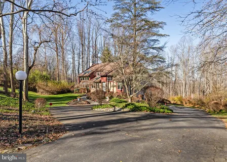 $1,090,000 | 635 Harts Ridge Road, Conshohocken, PA 19428