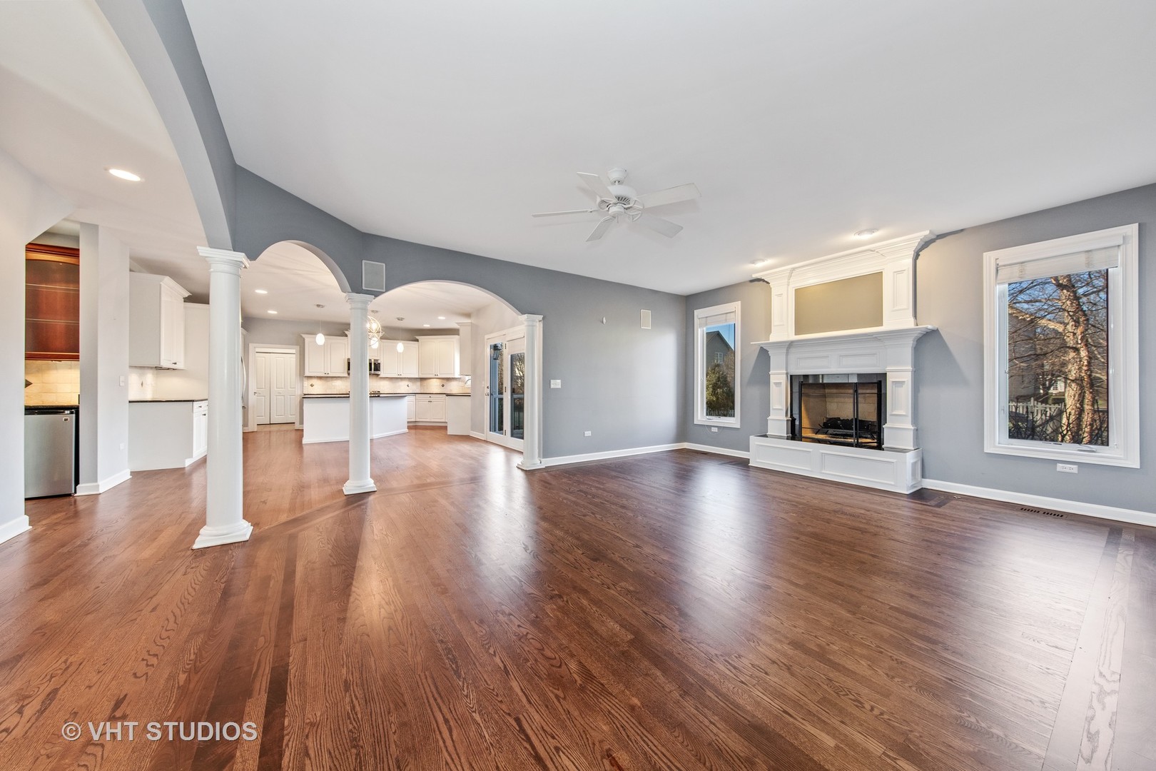 3651 Hector Lane Naperville, IL 60564 - Photo 2 of 32