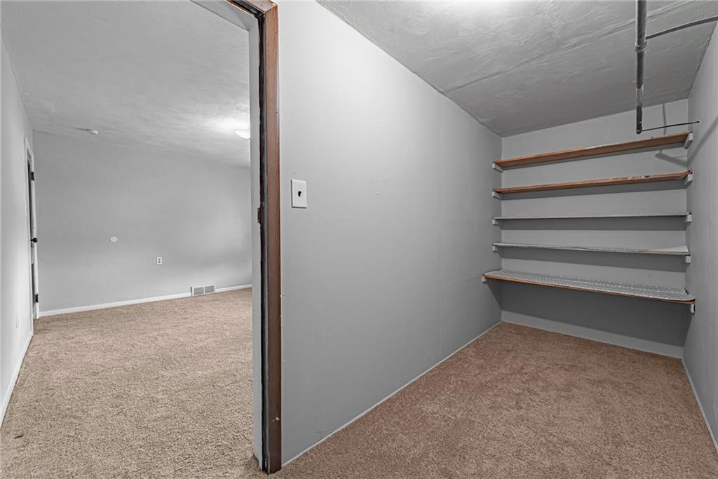 709 Spruce Street Irwin, PA 15642 - Photo 17 of 19