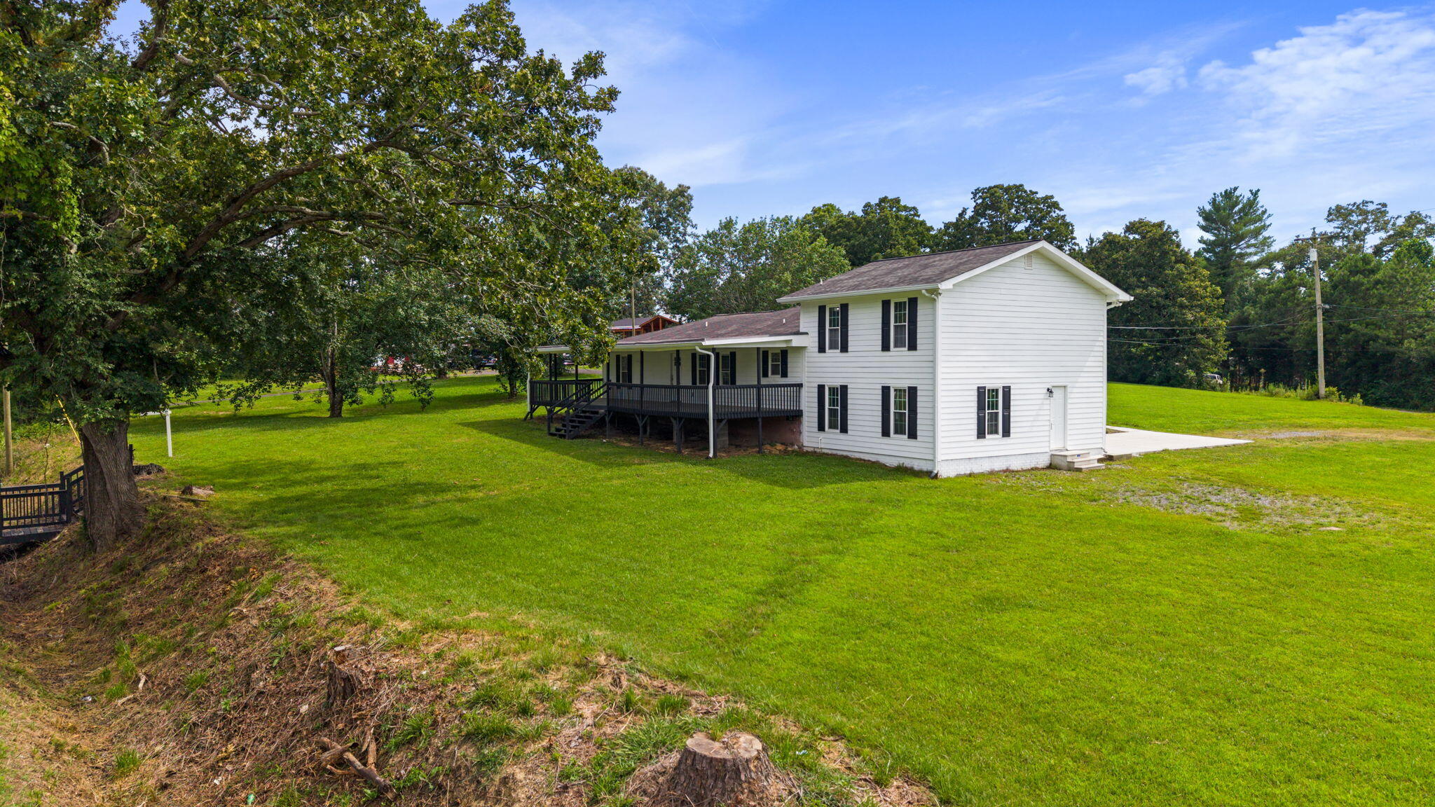 6416 Spring Place Road Southeast Cleveland, TN 37323 - Photo 3 of 47 3-web-or-mls-3