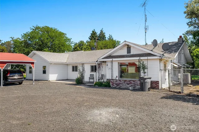 $629,999 | 11801 Rd K Northeast, Moses Lake, WA 98837