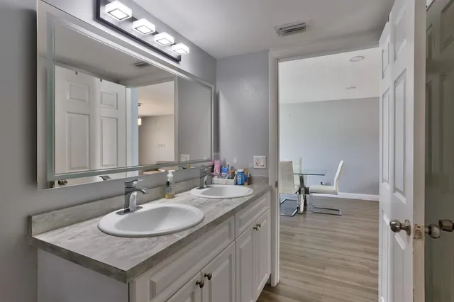 $3,200 | 6052 Lace Wood Circle, Lake Worth, FL 33462