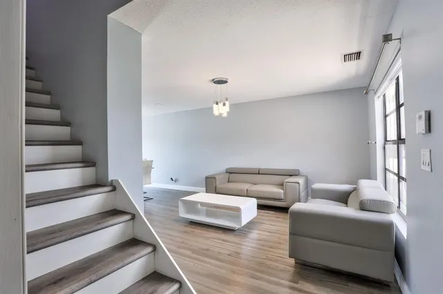 $3,200 | 6052 Lace Wood Circle, Lake Worth, FL 33462