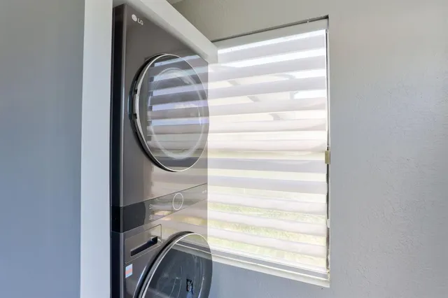 $3,200 | 6052 Lace Wood Circle, Lake Worth, FL 33462