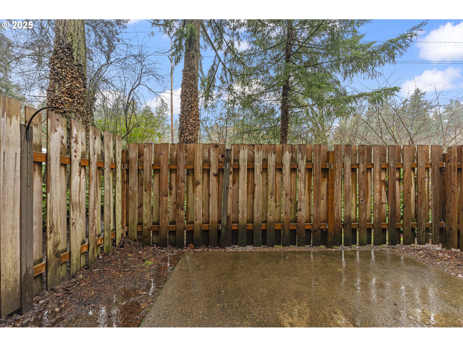 7112 Southwest Murray Boulevard Beaverton, OR 97008 - Photo 30 of 40 a view of small yard with wooden fence