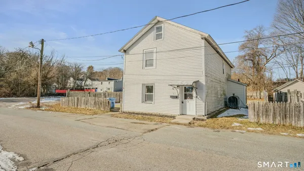 $95,000 | 23 Rose Street, Norwich, CT 06360