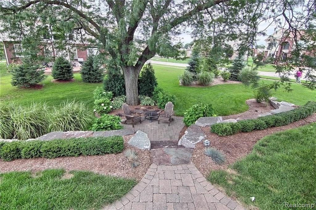 3558 Hogan Circle Rochester Hills, MI 48307 - Photo 16 of 30