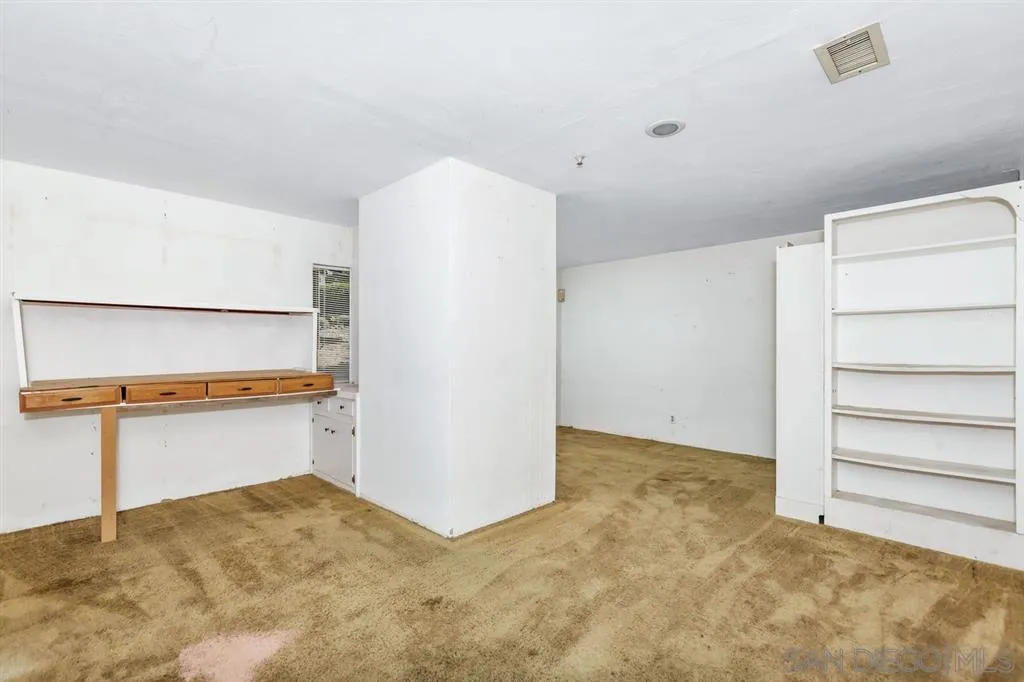 229 Shetland Way Fallbrook, CA 92028 - Photo 17 of 22 a view of room