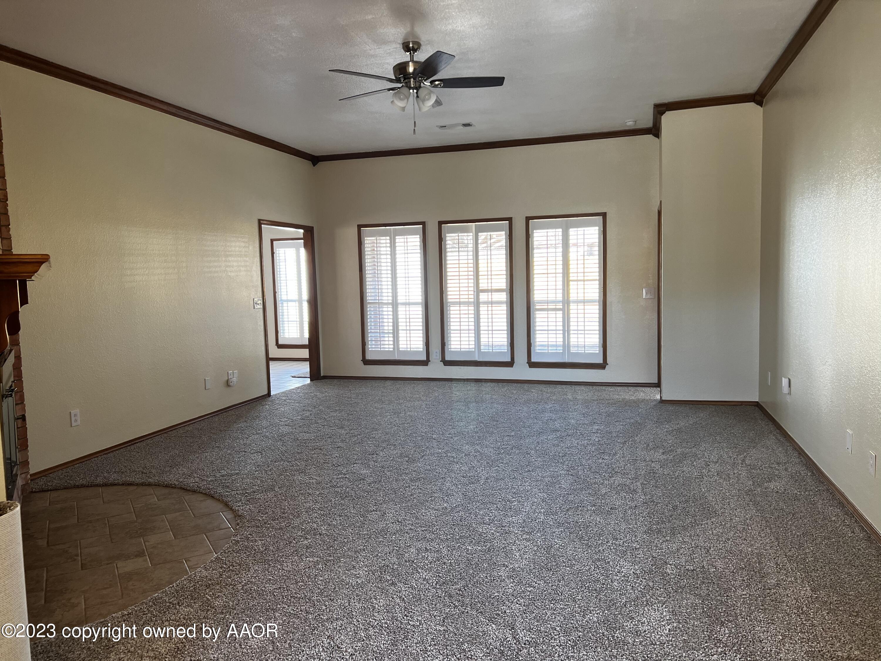 2906 Laguna Drive Amarillo, TX 79110 - Photo 3 of 16 684376EE-9127-4956-A53F-8B7A9486BCAE