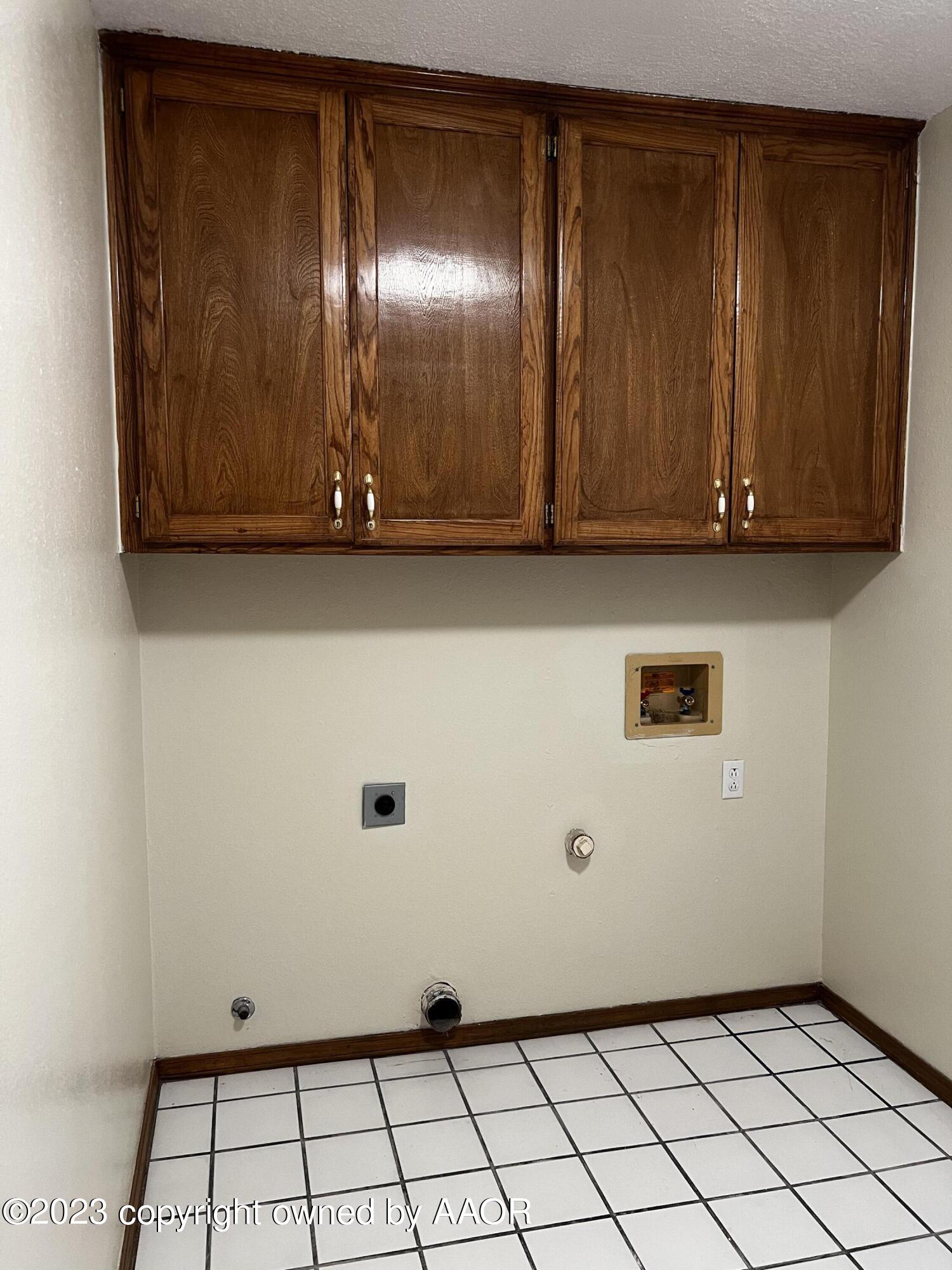 2906 Laguna Drive Amarillo, TX 79110 - Photo 6 of 16 853102B7-1B23-4494-8BEB-20BD2D788E4B