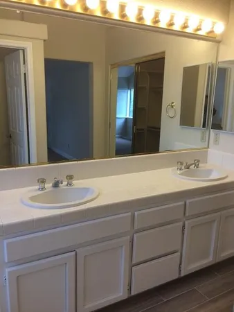 $2,795 | 864 Christy Court, Tracy, CA 95376