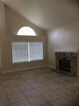 $2,795 | 864 Christy Court, Tracy, CA 95376