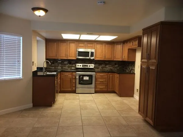 $2,795 | 864 Christy Court, Tracy, CA 95376