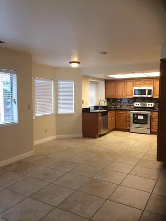 $2,795 | 864 Christy Court, Tracy, CA 95376