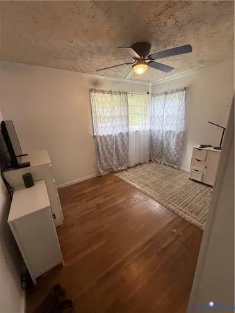 $217,000 | 14232 Central Avenue, Chester, VA 23836