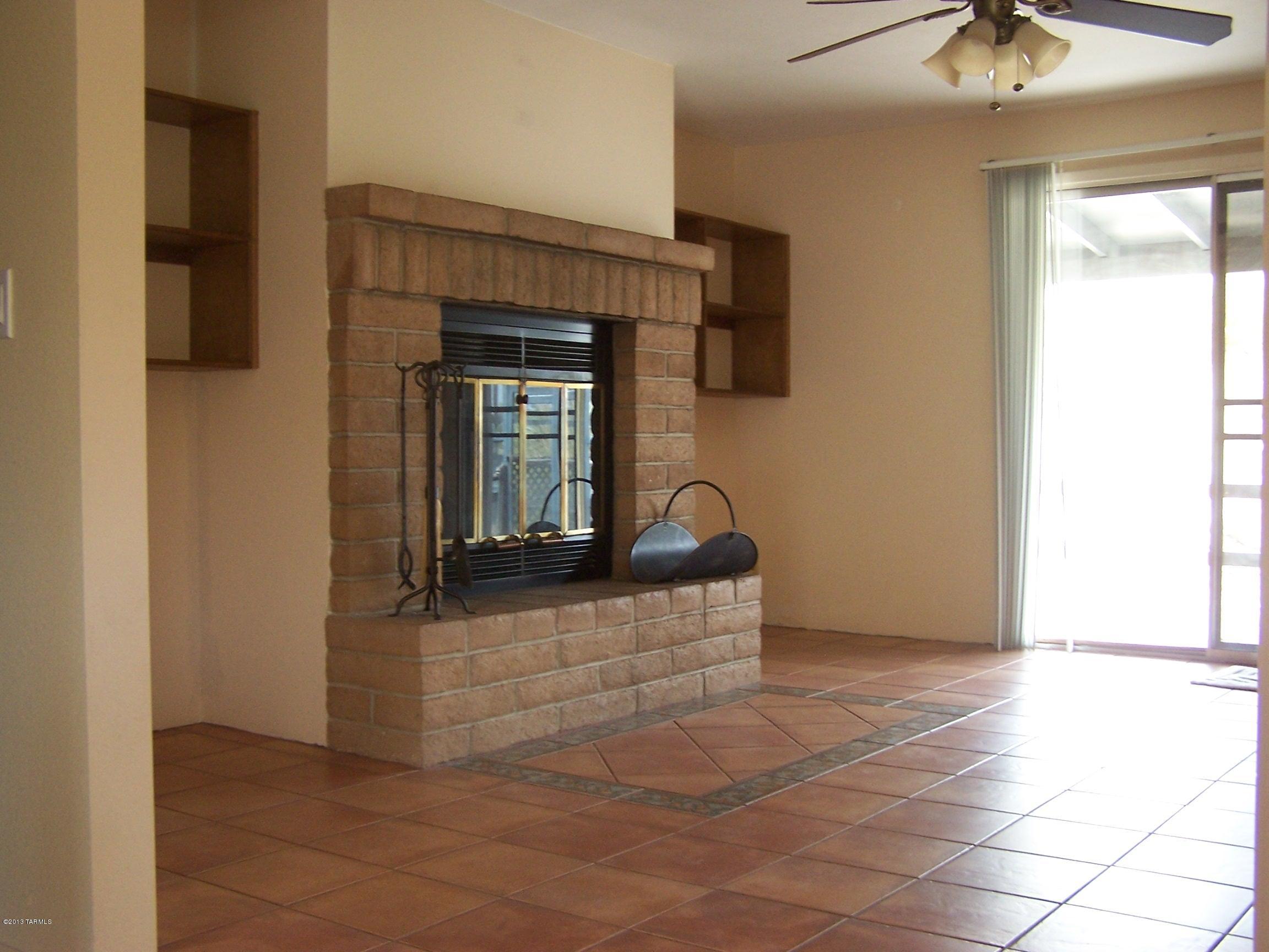 1880 South Cody Loop Road Oracle, AZ 85623 - Photo 3 of 28