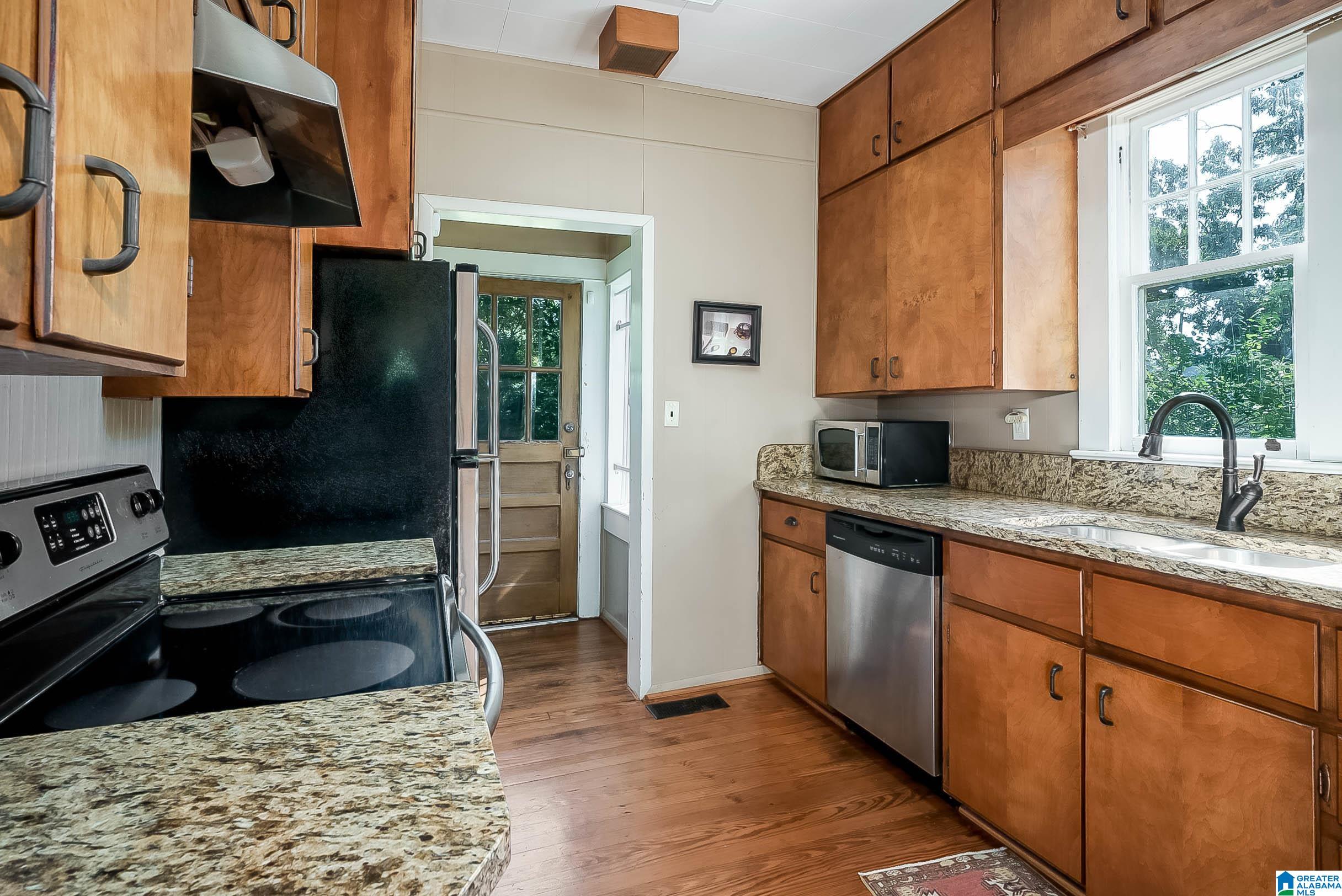 515 Columbiana Road Birmingham, AL 35209 - Photo 16 of 31