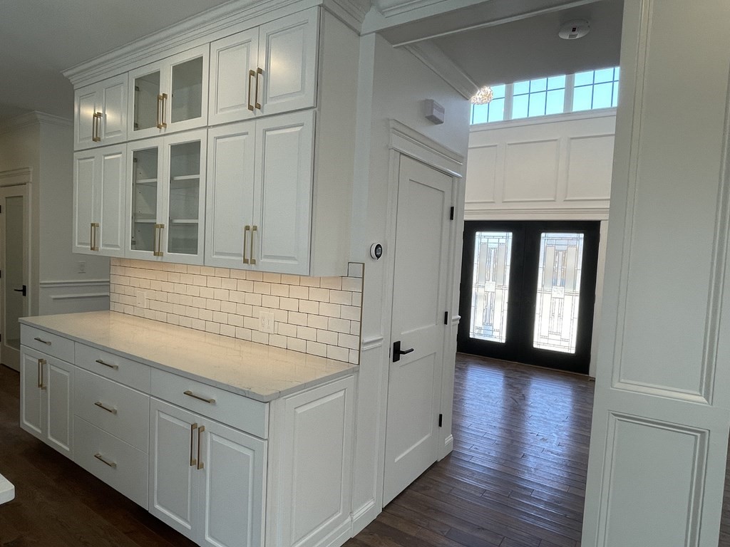 10 Cooper Road Seekonk, MA 02771 - Photo 6 of 11 Gallery Image 6