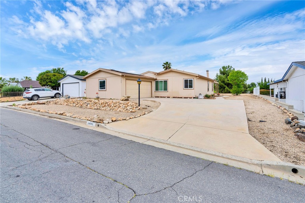 24800 Cornstalk Road Wildomar, CA 92595 - Photo 2 of 24