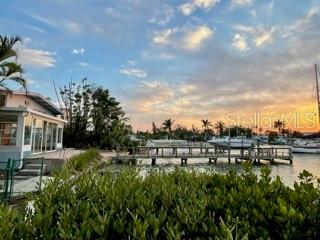 712 Sunset Cove Madeira Beach, FL 33708 - Photo 18 of 93 Gallery Image 18