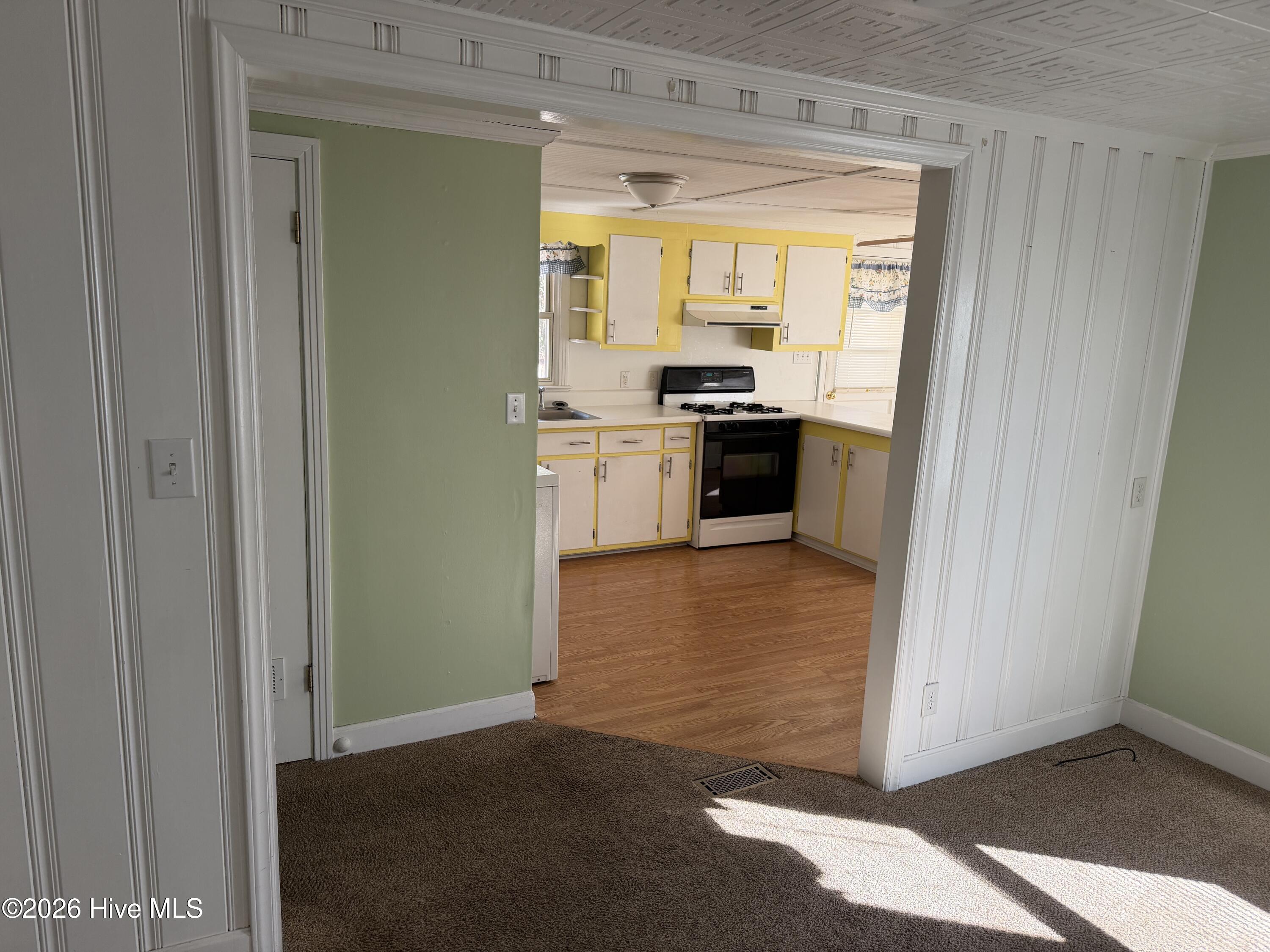 2040 West 5th Street Washington, NC 27889 - Photo 4 of 14 IMG_5757