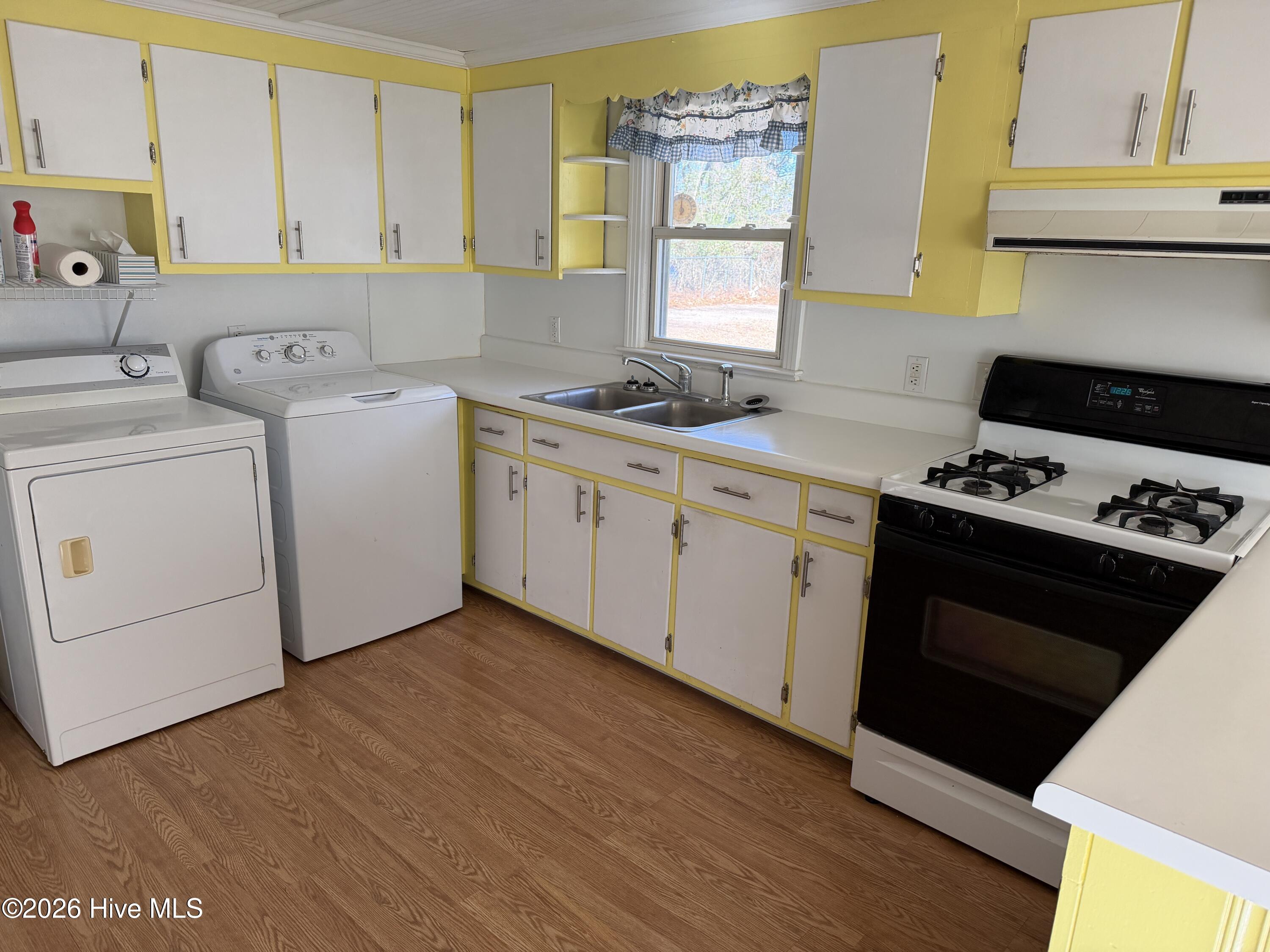 2040 West 5th Street Washington, NC 27889 - Photo 6 of 14 IMG_5754