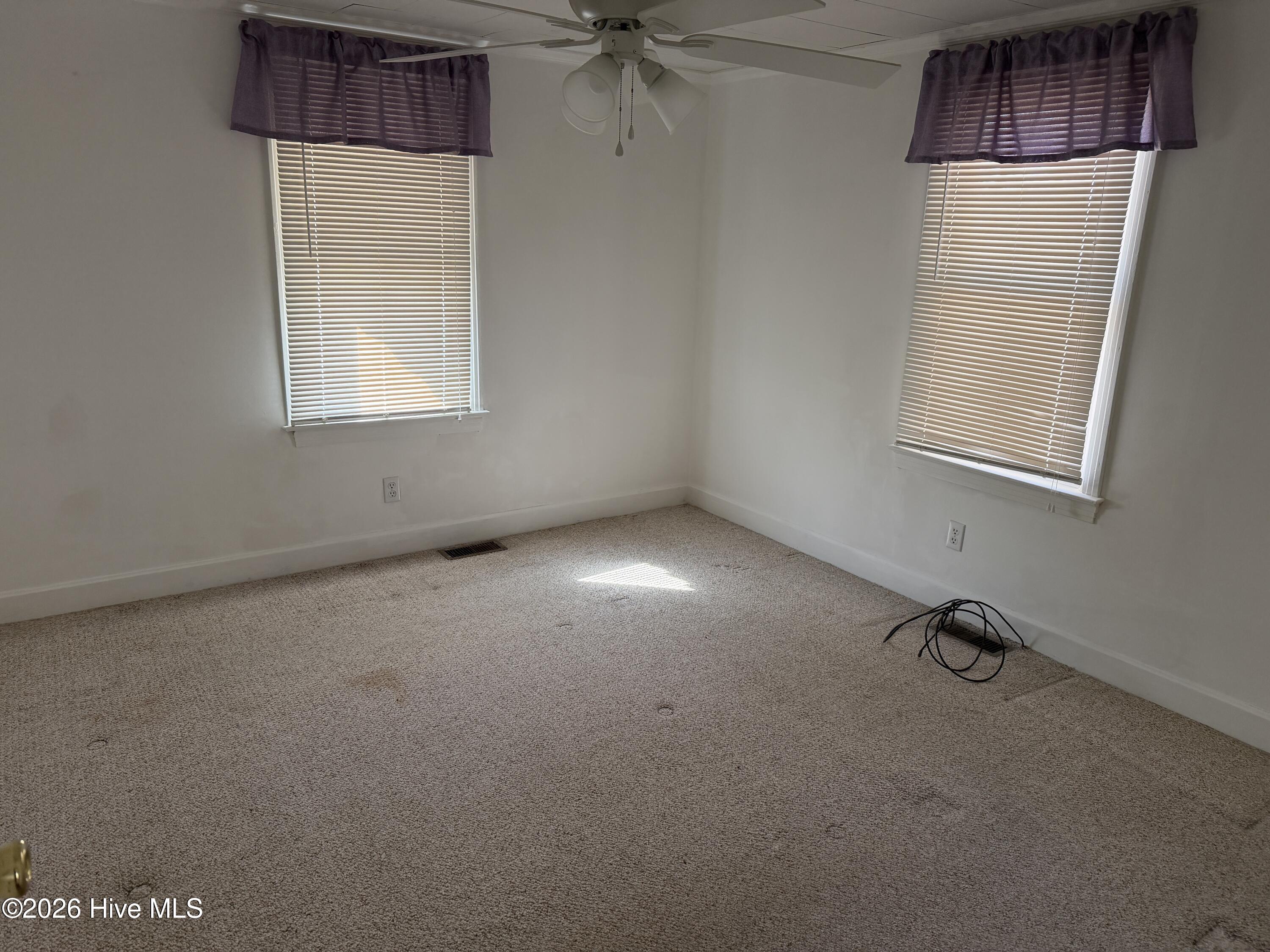 2040 West 5th Street Washington, NC 27889 - Photo 8 of 14 IMG_5760