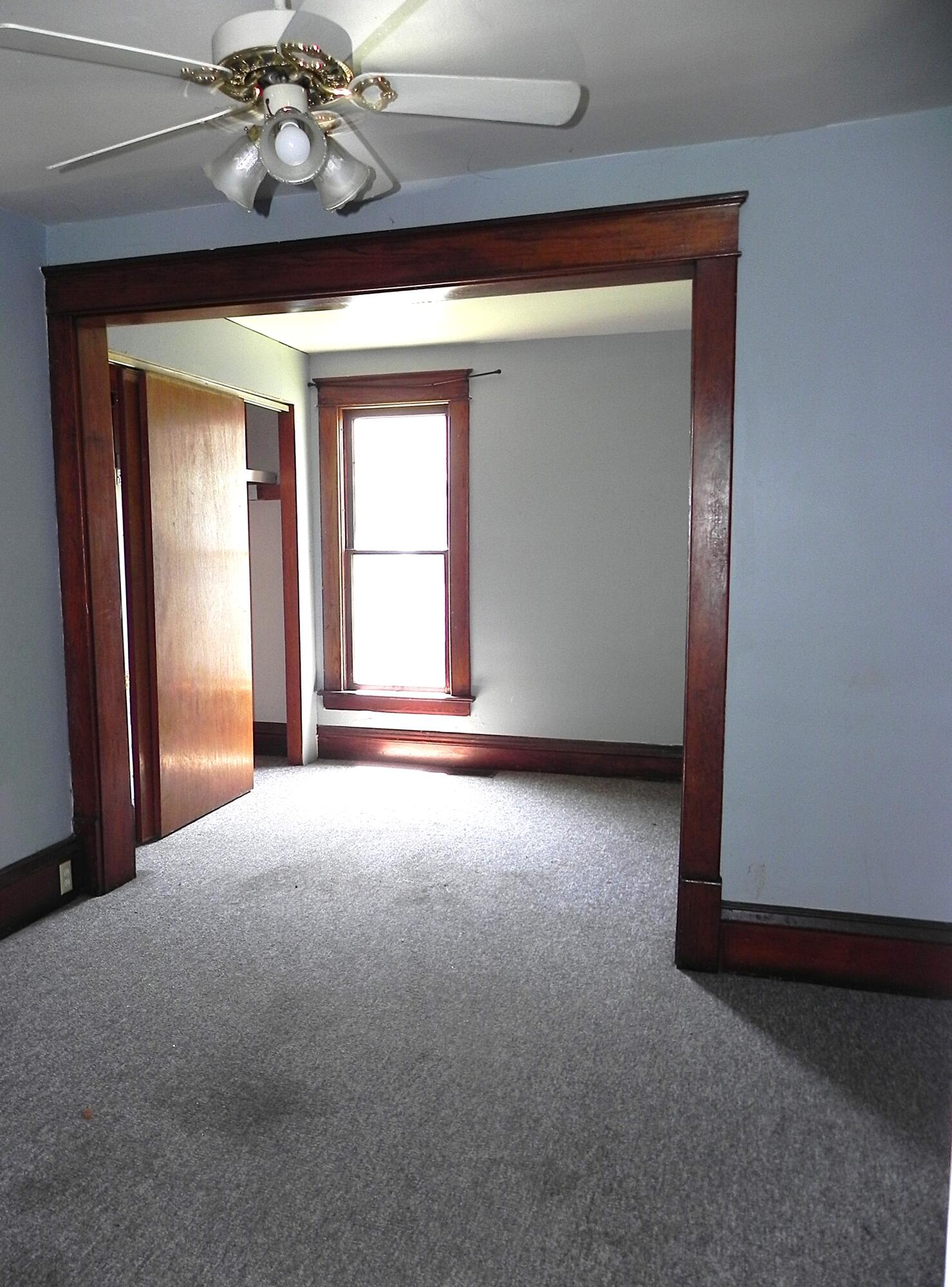 1111 South Main Street Three Rivers, MI 49093 - Photo 5 of 11 DSCN1937