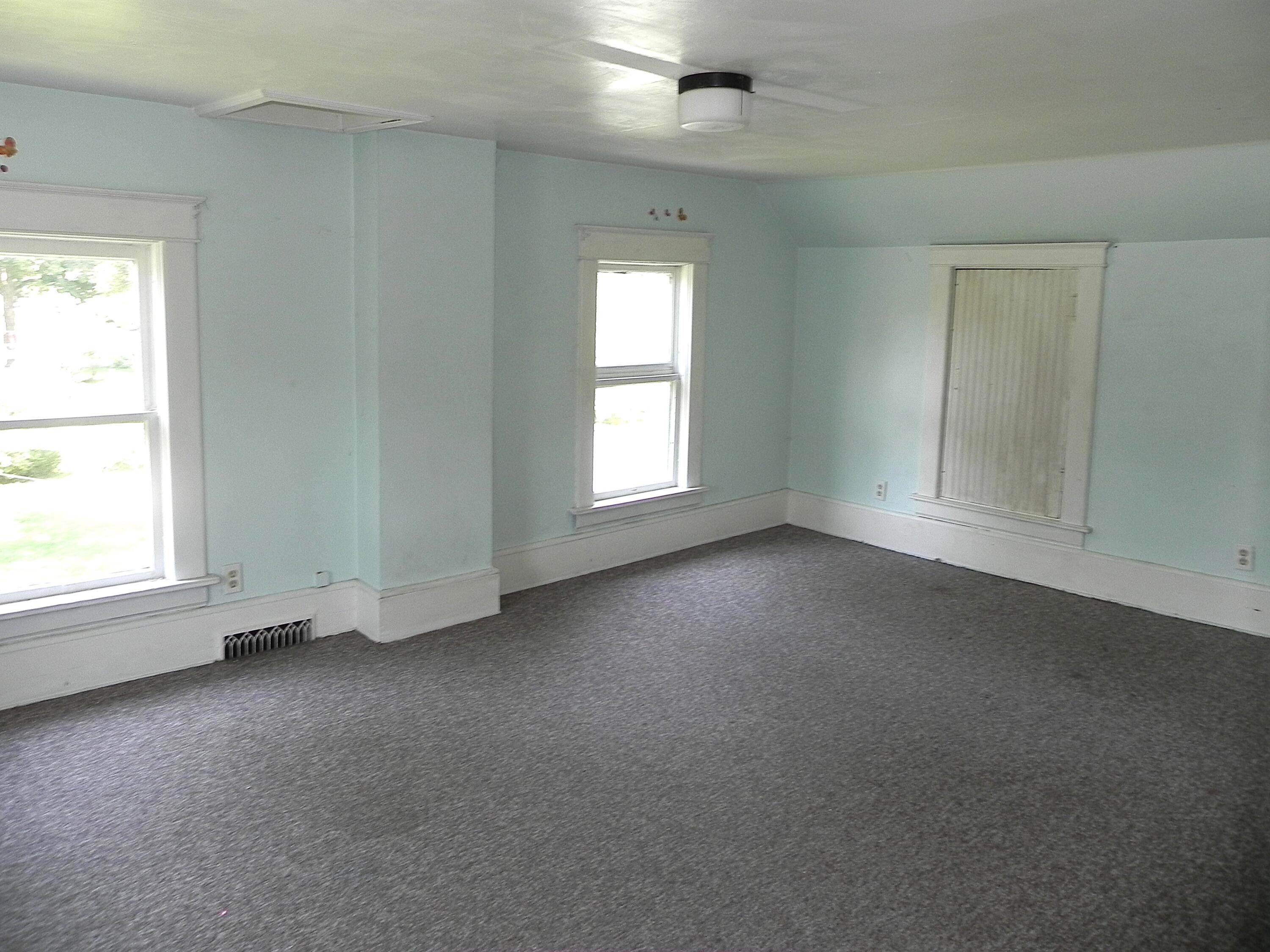 1111 South Main Street Three Rivers, MI 49093 - Photo 8 of 11 DSCN1941